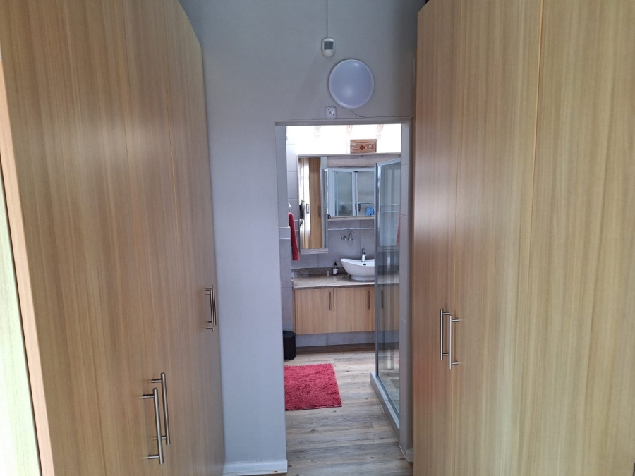 3 Bedroom Property for Sale in Grootbrakhoogte Western Cape